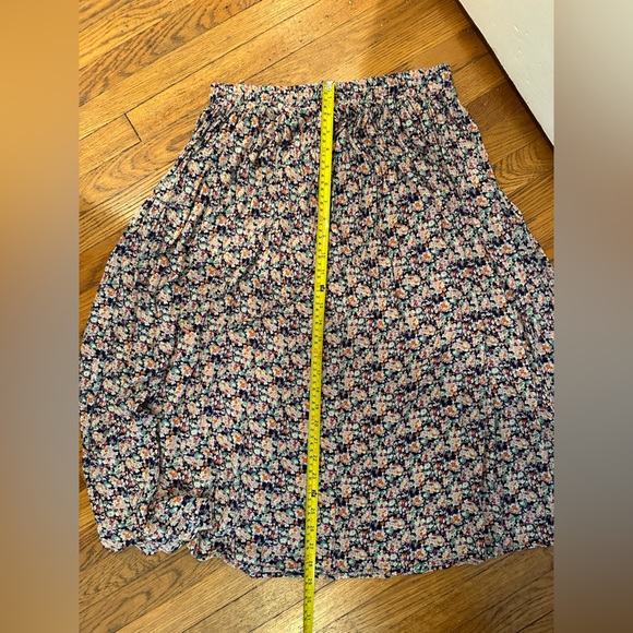 Floral flowy maxi skirt - size large - gypsy boho skirt - Picture 4 of 6